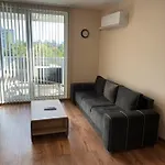 комфорт, близо до летището Apartment Sofia