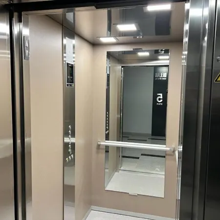 комфорт, близо до летището *