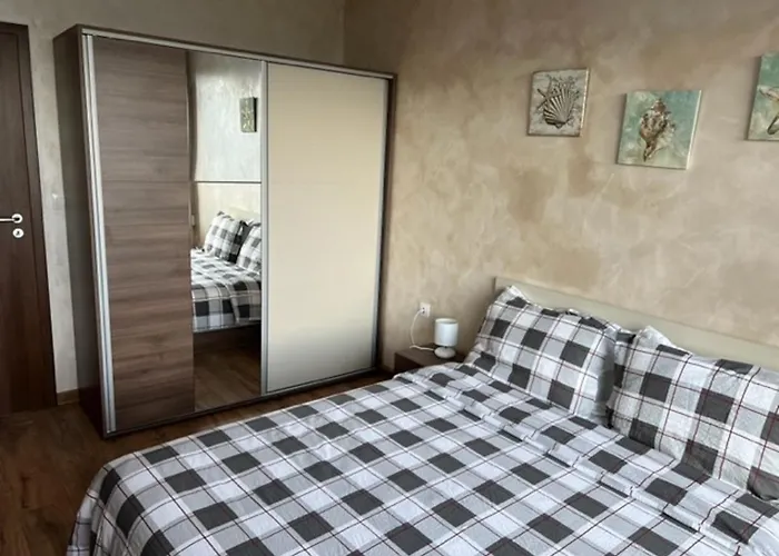 комфорт, близо до летището アパート *